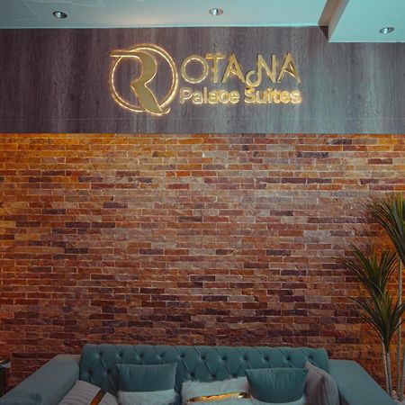 Rotana Palace Suites Kairo Exterior foto